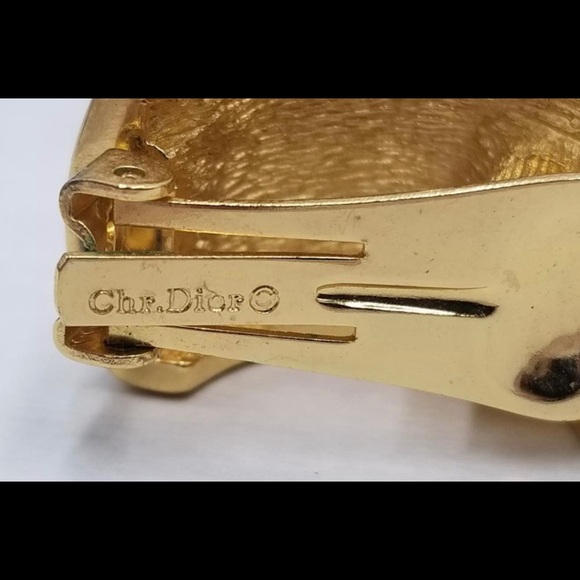 CHRISTIAN DIOR Signed, Vintage Crystal & Gold Tone Clip-On Huggie Hoop Earrings - Picture 8 of 9